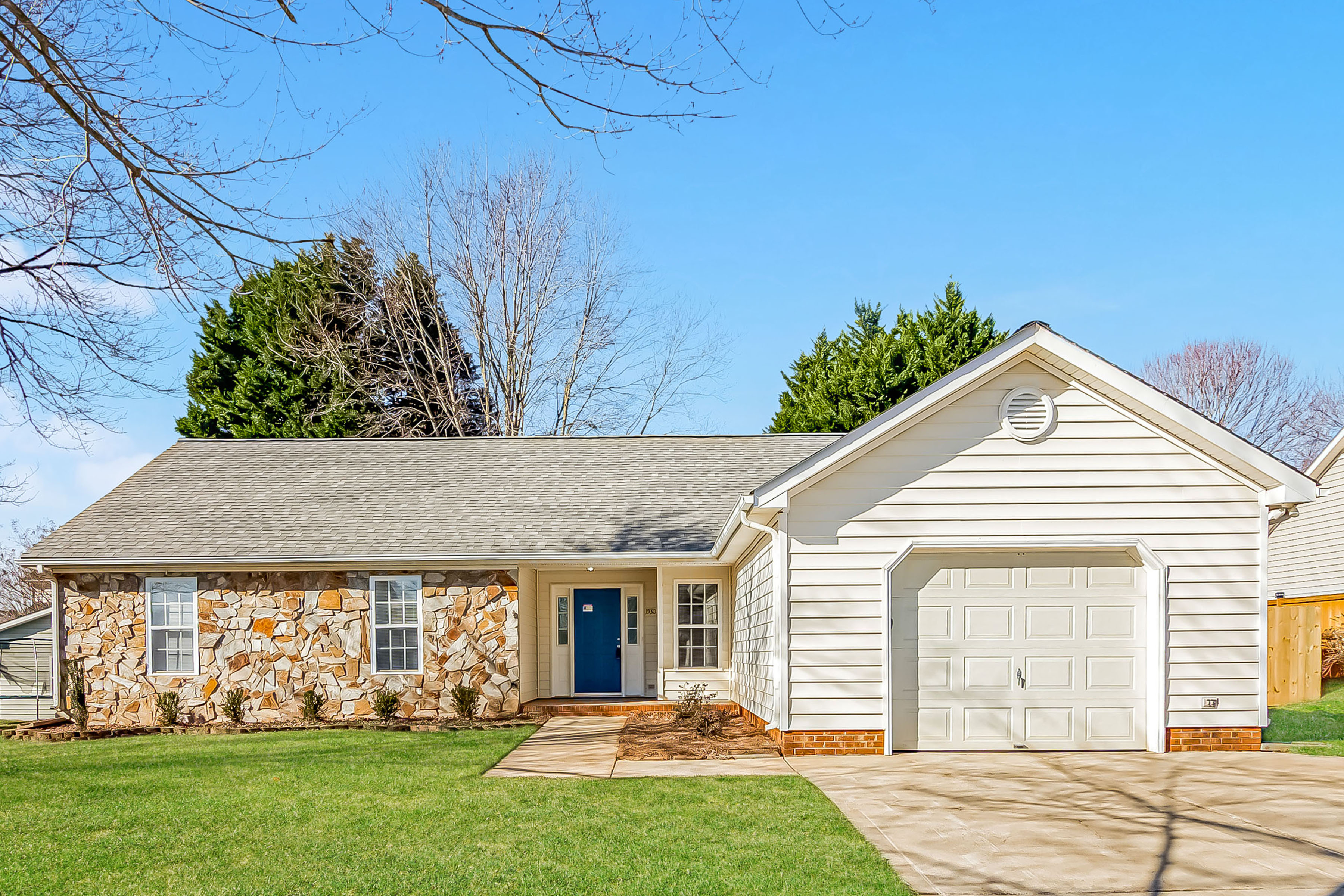 1530 FIDDLERS KNOLL DR KERNERSVILLE, NC 27284
